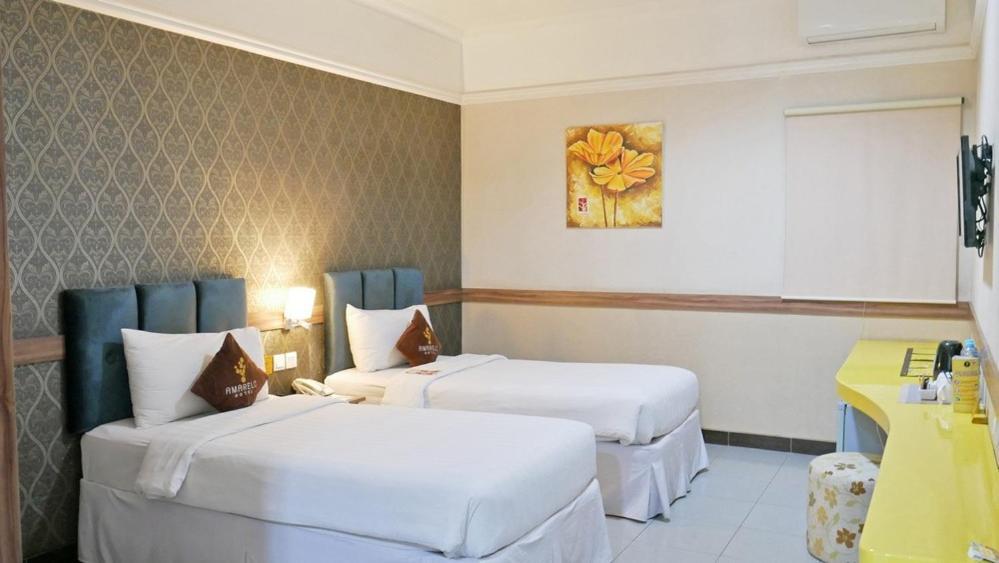 Amarelo Hotel Solo Екстериор снимка