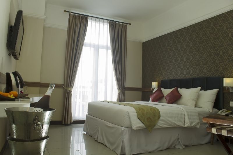 Amarelo Hotel Solo Екстериор снимка