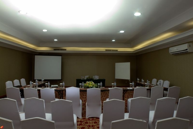 Amarelo Hotel Solo Екстериор снимка