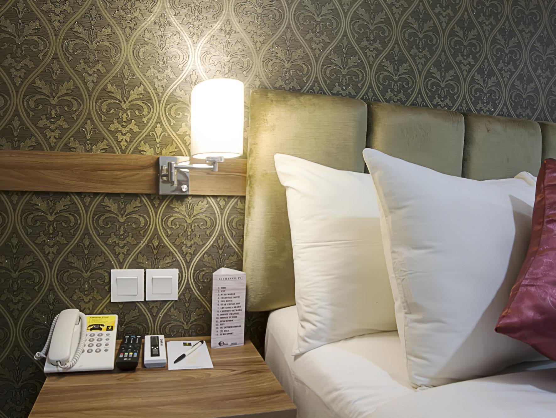 Amarelo Hotel Solo Екстериор снимка