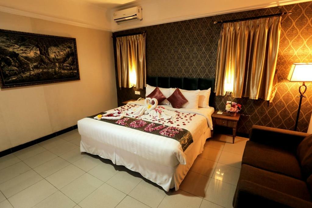 Amarelo Hotel Solo Екстериор снимка