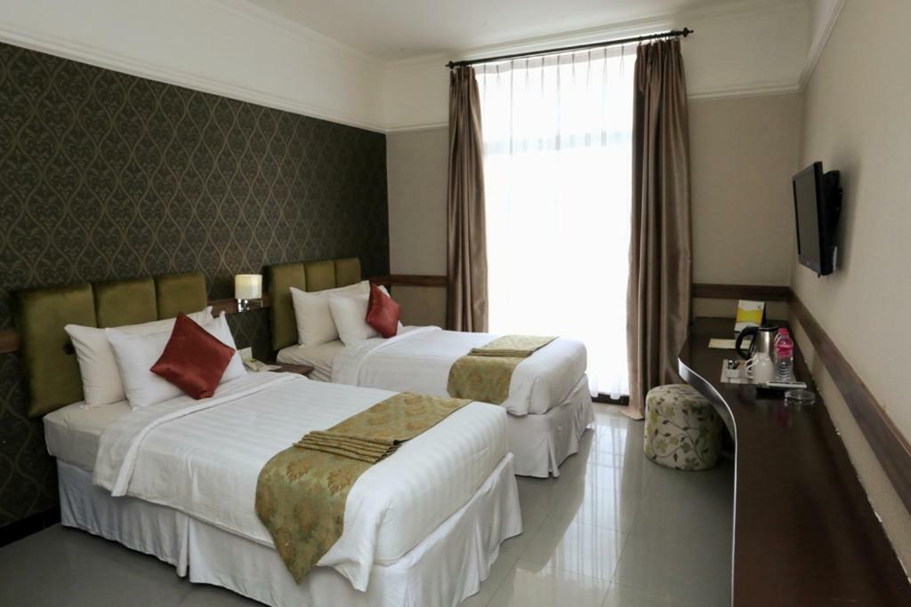 Amarelo Hotel Solo Екстериор снимка